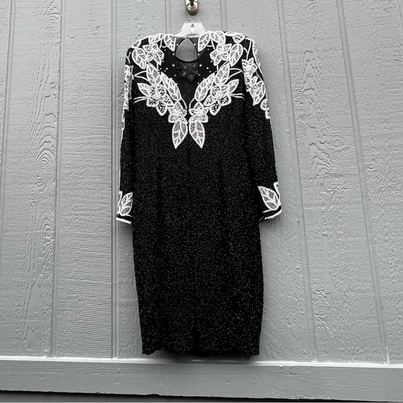 🎉🎉NEIMAN MARCUS BlackTie Silk Sequined Dress - Picture 10 of 10